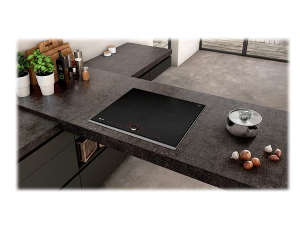 Neff N 90 T66TS6RN0 - Induksjonskomfyrtopp - 4 plater - Nisje - bredde: 56 cm - dybde: 49 cm - med pynt av rustfritt stål - svart/rustfritt stål Sort