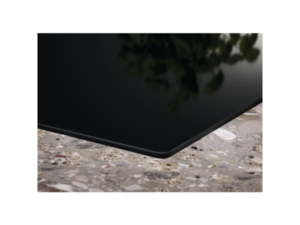 Electrolux LIL61424C, Sort, Innebygget, 60 cm, Sonebasert induksjon, Glass, 4 zone(s)