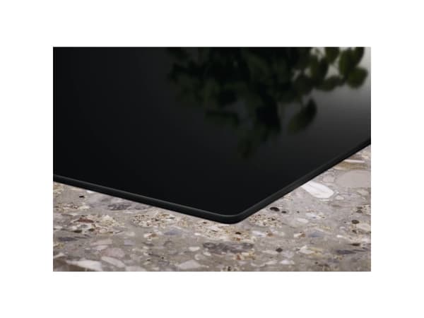 Electrolux LIT30231C, Musta, Kiinteä, 29 cm, Keittoalueinduktioliesi, Keraaminen lasi, 2 alue(tta)