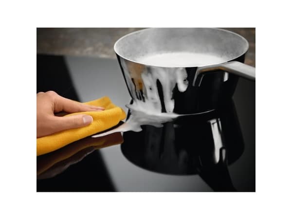 Electrolux LIT30231C, Musta, Kiinteä, 29 cm, Keittoalueinduktioliesi, Keraaminen lasi, 2 alue(tta)