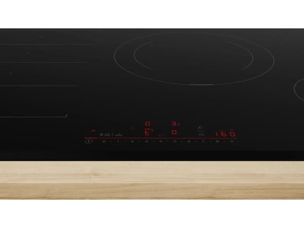 Bosch Serie | 6 PXE831HC1E - Induksjonskomfyrtopp - 4 plater - Nisje - bredde: 75 cm - dybde: 49 cm fasettert front - svart