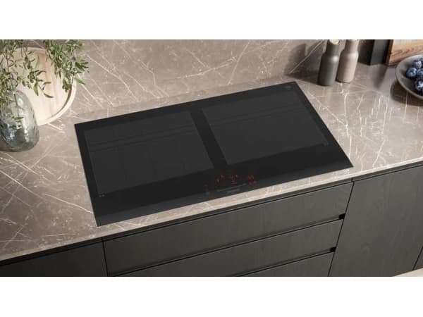 Siemens iQ700 EX275HXC1E - Induksjonskomfyrtopp - 4 plater - Nisje - bredde: 88 cm - dybde: 33 cm - stålramme - svart