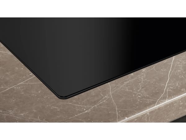 Siemens iQ300 ED811BS16E - Induksjonskomfyrtopp - 4 plater - Nisje - bredde: 75 cm - dybde: 49 cm - Klasse B - uten ramme - svart med fallvindeksos (