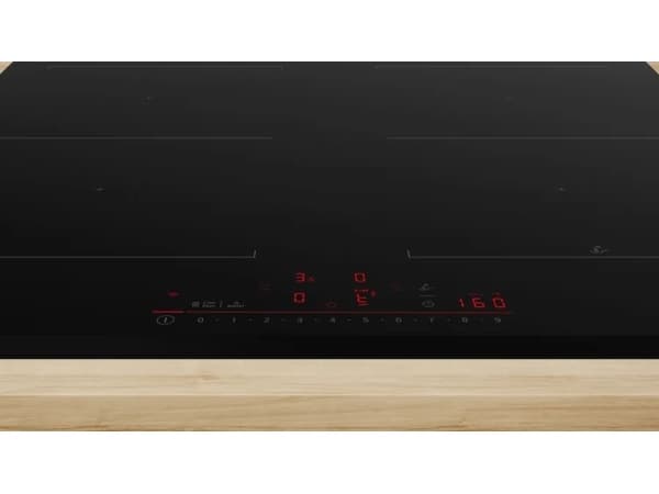 Bosch Serie | 6 PVQ631HC1E - Induksjonskomfyrtopp - 4 plater - Nisje - bredde: 56 cm - dybde: 49 cm - uten ramme, - fasett - svart