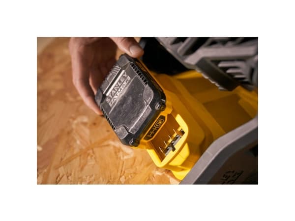 Stanley FATMAX SFMCE001B-XJ, Teollinen monikiinnityksellinen tuuletin, Musta, Keltainen, 17,8 cm, Akku, Litiumioni (Li-Ion), 4 mAh