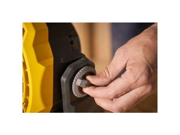 Stanley FATMAX SFMCE001B-XJ, Teollinen monikiinnityksellinen tuuletin, Musta, Keltainen, 17,8 cm, Akku, Litiumioni (Li-Ion), 4 mAh