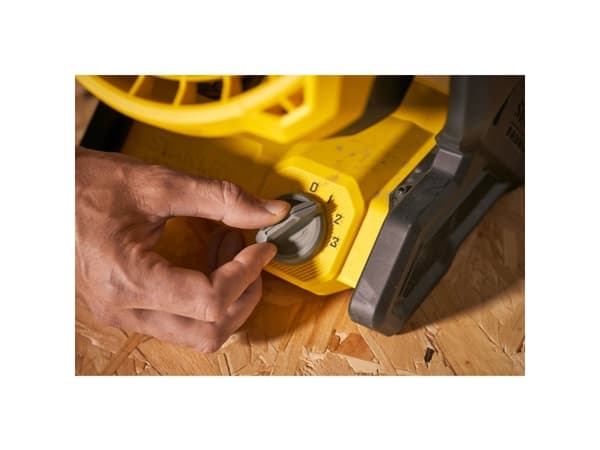 Stanley FATMAX SFMCE001B-XJ, Teollinen monikiinnityksellinen tuuletin, Musta, Keltainen, 17,8 cm, Akku, Litiumioni (Li-Ion), 4 mAh