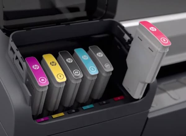 HP 745 300-ml DesignJet Yellow Ink Cartridge, Korkea (XL) värintuotto, Väriainepohjainen muste, 300 ml, 1 kpl