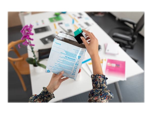 HP 951 - 8 ml - magenta - alkuperäinen - värikasetti - Officejet Pro 251, 276, 8100, 8600, 8600 N911, 8610, 8615, 8616, 8620, 8625, 8630, 8640, 8610,