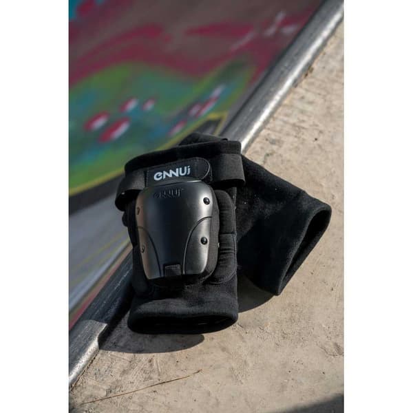 Ennui Park Knee Pad Musta S-M