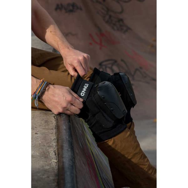 Ennui Park Knee Pad Musta S-M