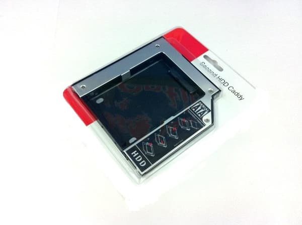 Converter ESTILLO caddy SATA към SATA HDD bay 9.5mm