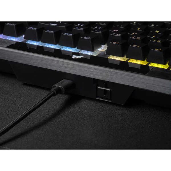 Corsair Mekaaninen Näppäimistö K70 Rgb Pro Mx Red Musta Spanish QWERTY