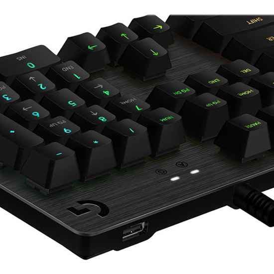 Logitech G512 Brown Switch Pelaamiseen Tarkoitettu Mekaaninen Näppäimistö Hopeinen