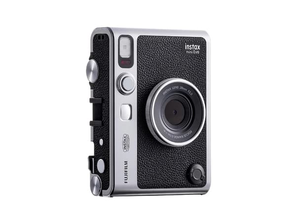 Fujifilm Instax mini Evo, 1/5", 2560 x 1920 pikseliä, 62 x 46 mm, CMOS, Sort, 28 mm