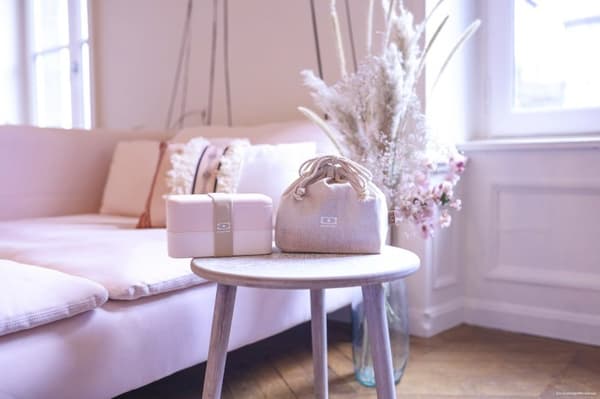 MB-väska MonBento Pochette M, Beige Natural