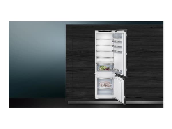 Siemens iQ500 KI87SADE0 - Kjøleskap/fryser - bunnfryser - innebygd - fordypning - bredde: 56 cm - dybde: 55 cm - høyde: 177.5 cm - 272 liter - Klasse