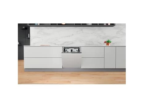 WHIRLPOOL WIP 4O33 PLE S - Diskmaskin - Svart