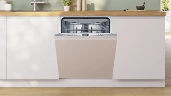 Bosch Series 6 integroitu astianpesukone PerfectDryllä