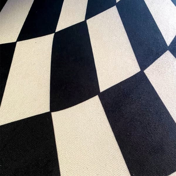 Golvmatta 120x160cm illustrerat hål