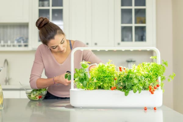 Click & Grow Smart Garden 9 Pro, white