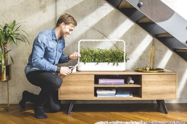 Click & Grow Smart Garden 9 Pro, white