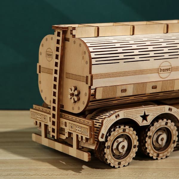 PUUSINEN 3D PULMA SÄILIÖAUTO DIY 14+ POLTTOAINESÄILIÖ AUTO