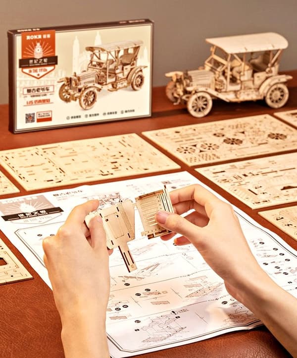 TRÄ 3D PUSSEL DIY RETRO HISTORY CAR 1910-tal