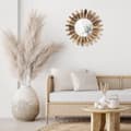Miniatyrbilde 5 av 8: Rundt veggspeil med treramme og elegant design