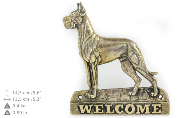 Tanskandoggi I - ovilevy koiralla, messinkinen tervetulokyltti, ainutlaatuinen kyltti, jossa on kirjoitus Welcome by Art-Dog