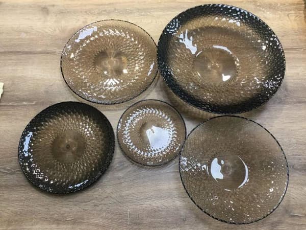 DEKORATIV GLASPLATTA LEA (01) FI 16 X 2 CM SVART