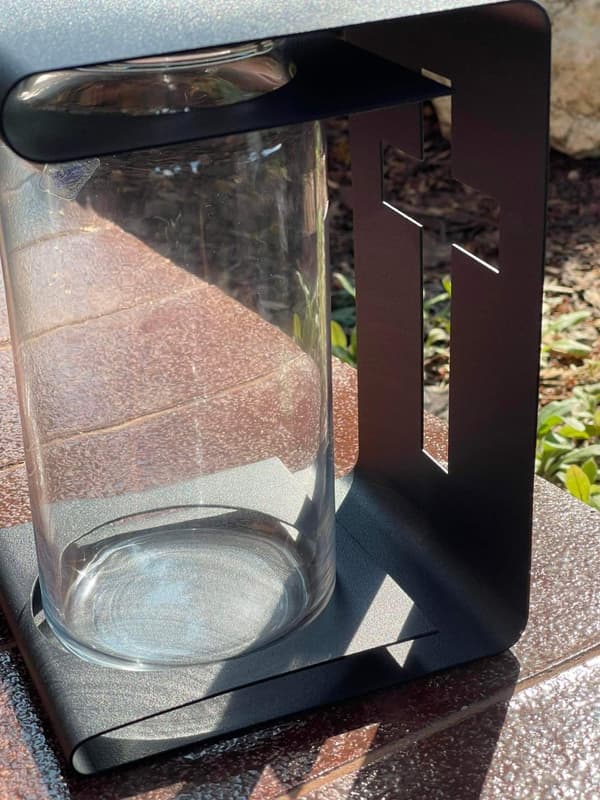 LYKTA METALL GLAS / LÅGA / 1 STK / SVART