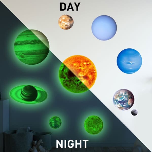 Solar System Glow-in-the-Dark Väggdekal - Perfekt för barnrummet eller sovrummet