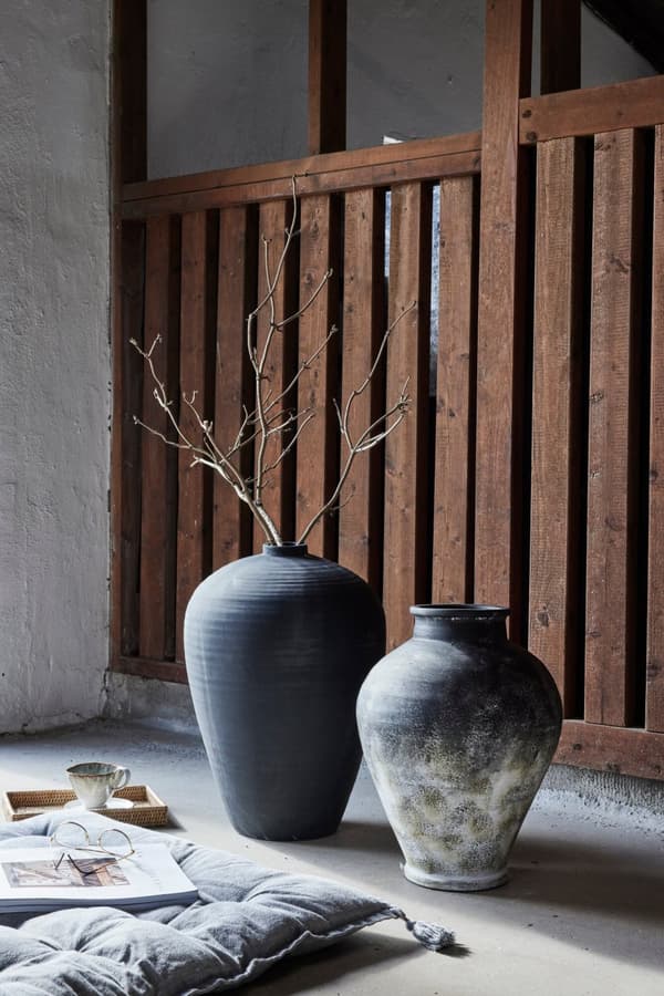 FURNLUX VAS ANNA SVART 37CM