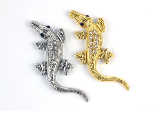 Krokodiler emblem för styling guld + silver färg