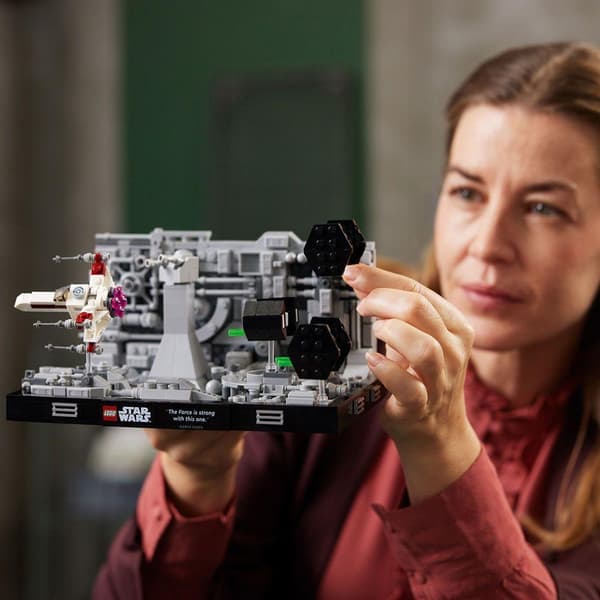 Klocki Star Wars 75329 Diorama: Szturm na Gwiazdę Śmierci