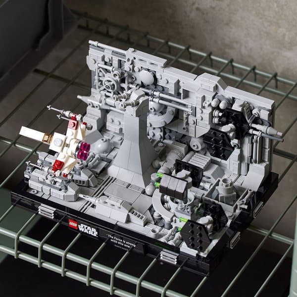Klocki Star Wars 75329 Diorama: Szturm na Gwiazdę Śmierci