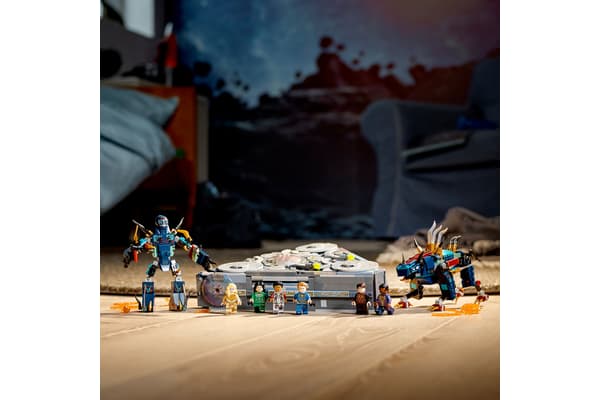 Klocki Super Heroes 76156 Domo powstaje