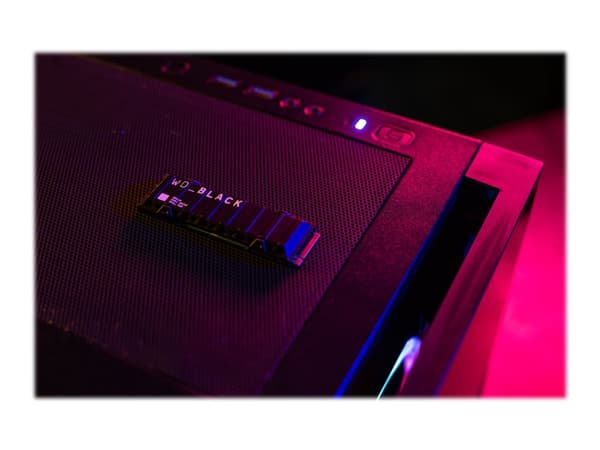 WD Black SN850 NVMe SSD WDS500G1XHE - SSD - 500 GB - inbyggd - M.2 2280 - PCIe 4.0 x4 (NVMe)