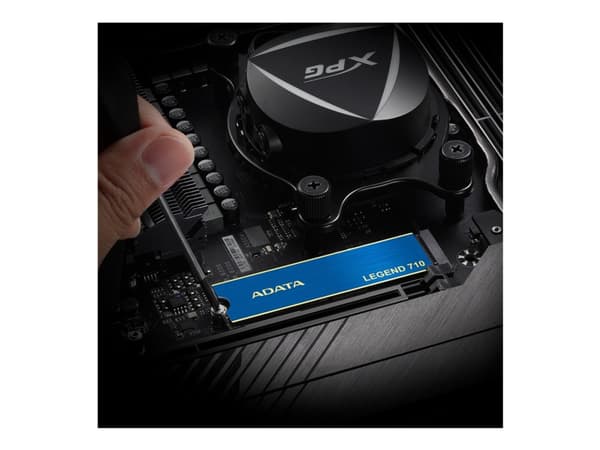 ADATA Legend 710 - SSD - 1 TB - intern - M.2 2280 - PCIe 3.0 x4 (NVMe) - 256-bit AES - integrert kjøle