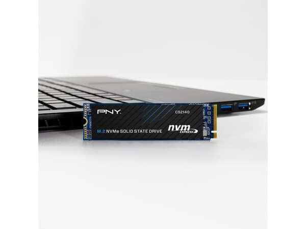 PNY CS2140 - SSD - 2 TB - inbyggd - M.2 2280 - PCIe 4.0 x4 (NVMe) - 256 bitars AES