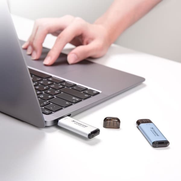 Transcend Portabel Mini SSD ESD300C USB-C 2TB 10Gbps (R1050/W950 Mb/s) Silver
