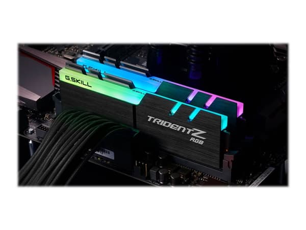 G.Skill TridentZ RGB Series - DDR4 - sats - 32 GB: 2 x 16 GB - DIMM 288-pin - 4600 MHz / PC4-36800 - CL20 - 1.5 V - ej buffrad - icke ECC