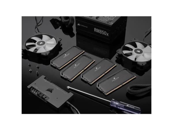 CORSAIR Dominator Platinum RGB - DDR5 - sett - 32 GB: 2 x 16 GB - DIMM 288-pin - 2400 MHz / PC5-38400 - CL32 - 1.1 V - svart
