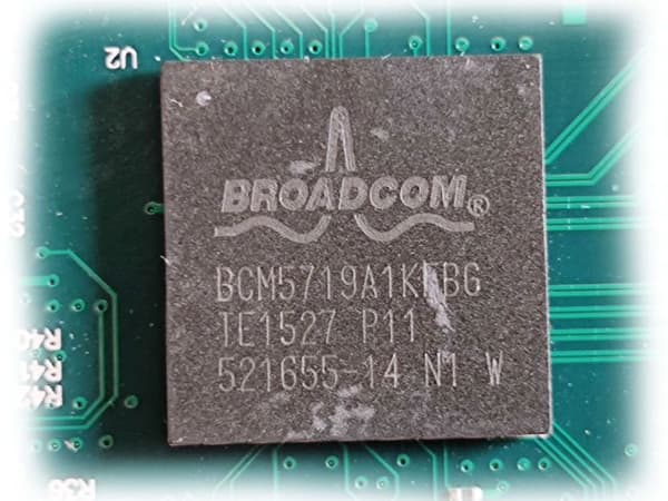 PCIe x1 nätverkskontrollkort 4 RJ45-portar QUAD LAN GIGABIT ethernet 10 100 1000Mb 1G - BroadCom BCM5719 - Låg och hög profil
