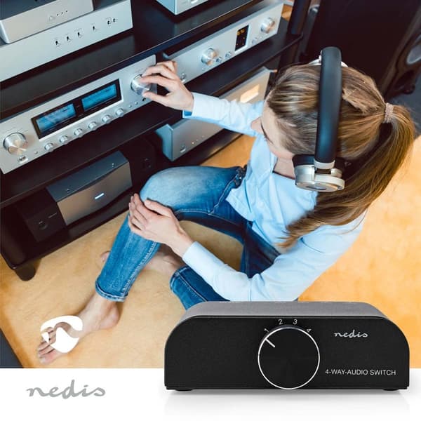 Nedis Analog Audio switch | 4-Port port(s) | Anslutningsingång: 1x 3.5 mm Audio Input / 3x (2x RCA Hona) | Anslutningsutgång: 1x (2x RCA Hona) | Instr