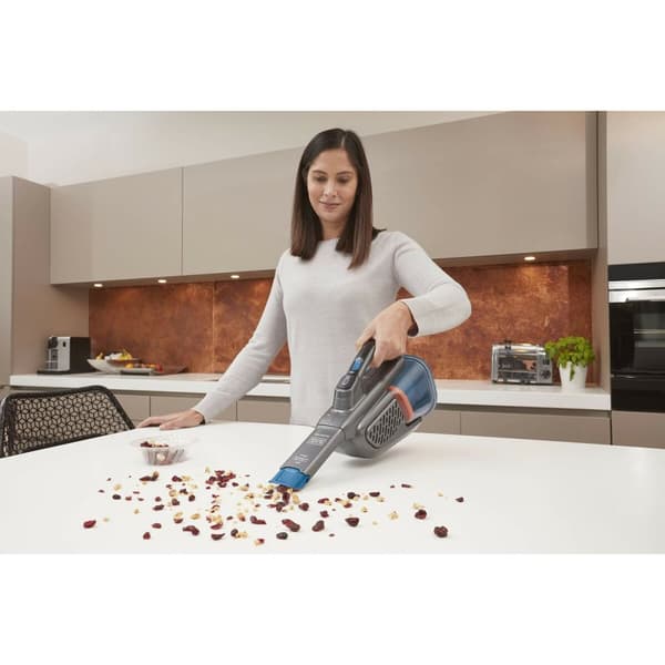 Handdammsugare Black & Decker Dustbuster 12 V 700 ml - Kraftfull dammsugare med 12 V, 700 ml kapacitet från Black & Decker.
