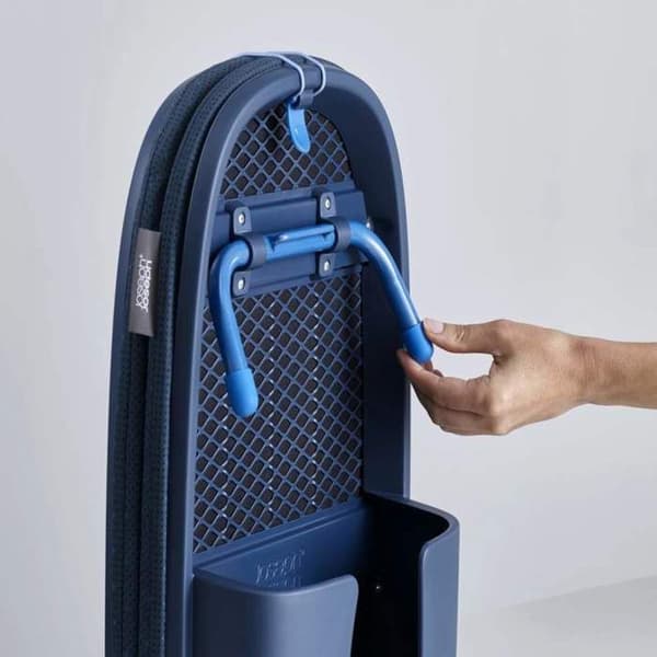 Joseph Joseph Pocket Plus™ hopfällbar strykbräda med överdrag, blå (50010)