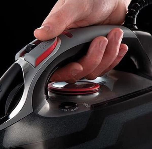 Russell Hobbs 20630-56 silitysrauta kuiva- ja höyrysilitysrauta keraaminen pohja 3100 W musta, harmaa