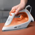Miniatyrbild 4 av 4: Braun TexStyle 1 SI 1009, ångstrykjärn, non-stick-sula, 1,9 m, 25 g/min, Orange, Vit, 120 g/min